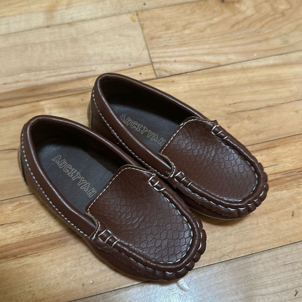 Ahcityah slip on loafers dress flat shoes in brown UK 23 US 7.5 Kids
